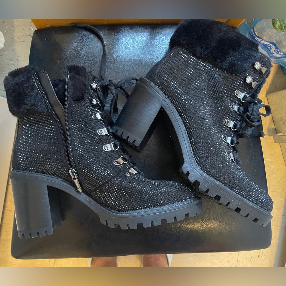 Jennifer Lopez Black Heeled Boots